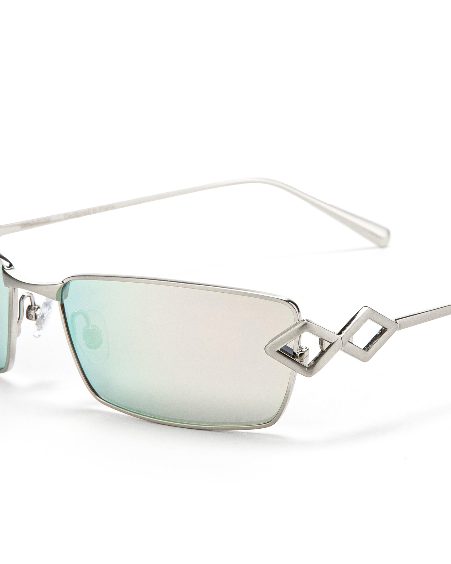 Get Women’s Sunglasses in Mirror Silver Colour – Shop Online in USA, UK, Canada & United Arab Emirates